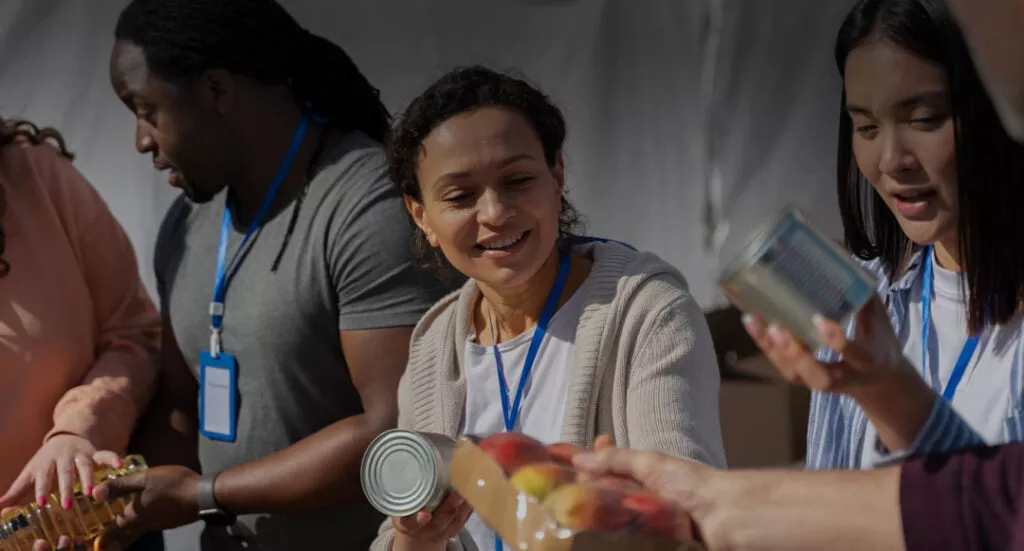 Ayudar es fácil, vivir con hambre no